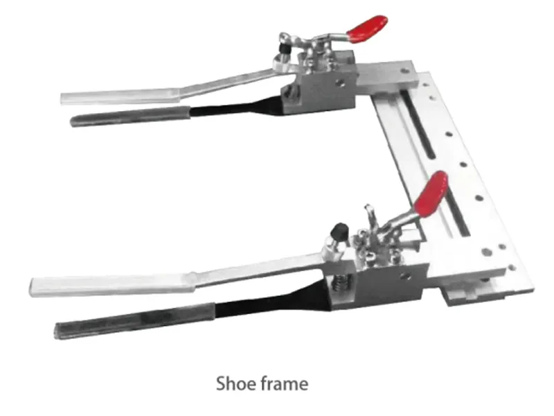 Промышленная компьютерная вышивальная машина с 4 головками и 12 иглами для вышивки кепок CTF1204.10