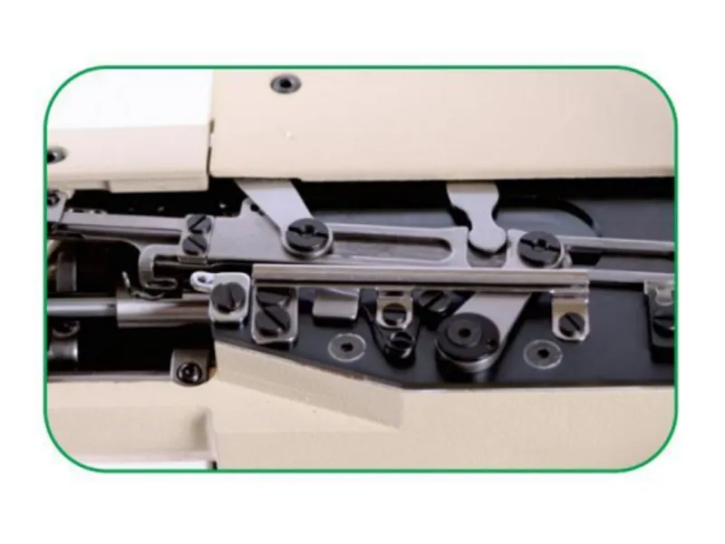 Шаговая плоскошовная машина с автоматической обрезкой нити, тонким горизонтальным цилиндром и тремя иглами DS-787AT-BUT.11