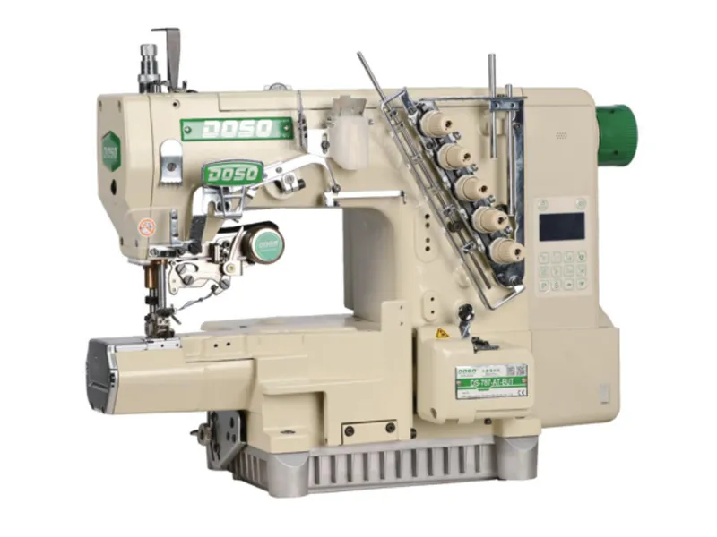 Шаговая плоскошовная машина с автоматической обрезкой нити, тонким горизонтальным цилиндром и тремя иглами DS-787AT-BUT.7